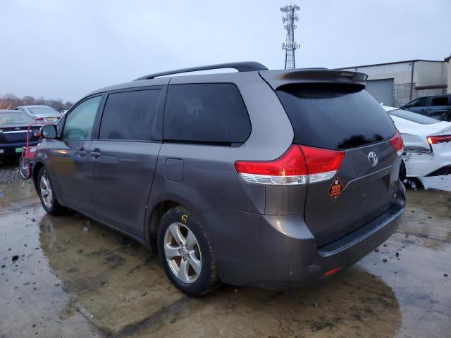 Photo 2 VIN: 5TDKK3DC6DS307474 - TOYOTA SIENNA LE 