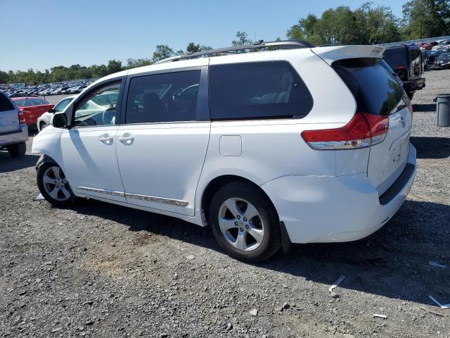 Photo 1 VIN: 5TDKK3DC6DS308270 - TOYOTA SIENNA LE 