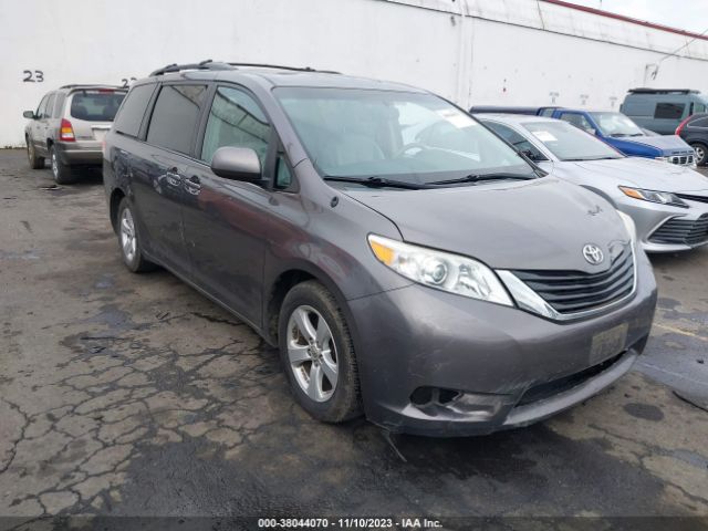 Photo 0 VIN: 5TDKK3DC6DS320144 - TOYOTA SIENNA 