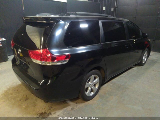 Photo 3 VIN: 5TDKK3DC6DS366329 - TOYOTA SIENNA 