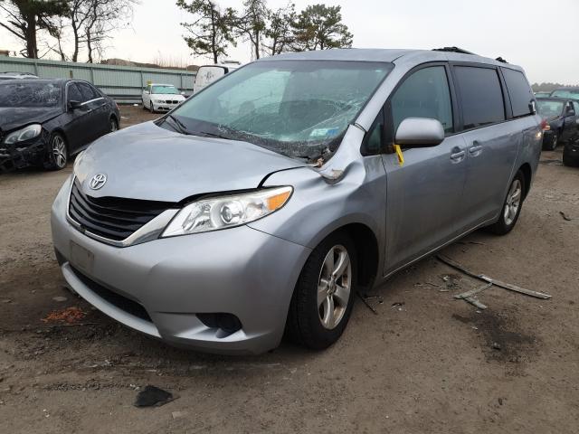 Photo 1 VIN: 5TDKK3DC6DS374995 - TOYOTA SIENNA LE 