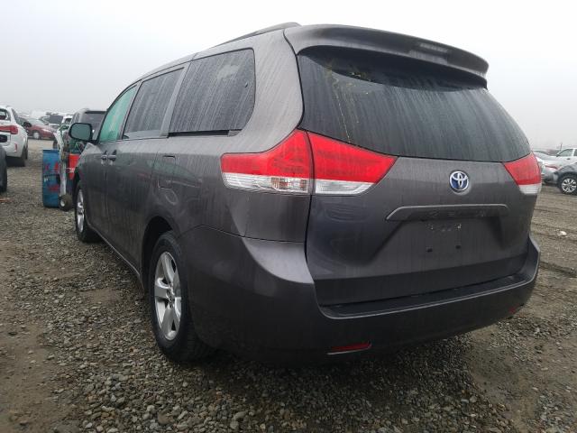 Photo 2 VIN: 5TDKK3DC6ES424571 - TOYOTA SIENNA LE 