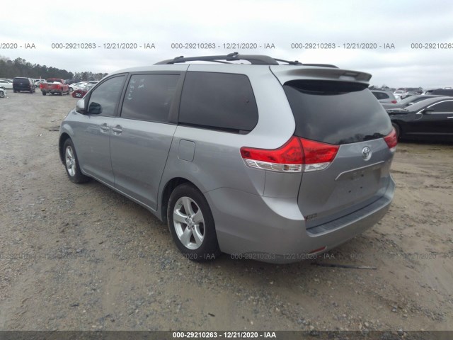 Photo 2 VIN: 5TDKK3DC6ES443007 - TOYOTA SIENNA 