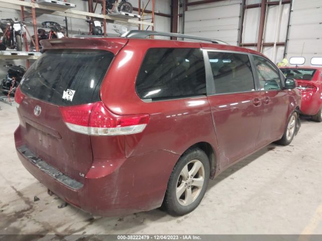 Photo 3 VIN: 5TDKK3DC6ES451186 - TOYOTA SIENNA 