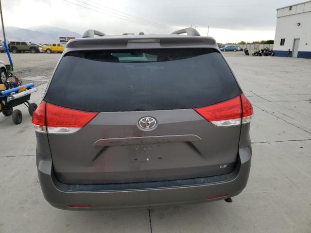 Photo 5 VIN: 5TDKK3DC6ES455304 - TOYOTA SIENNA LE 