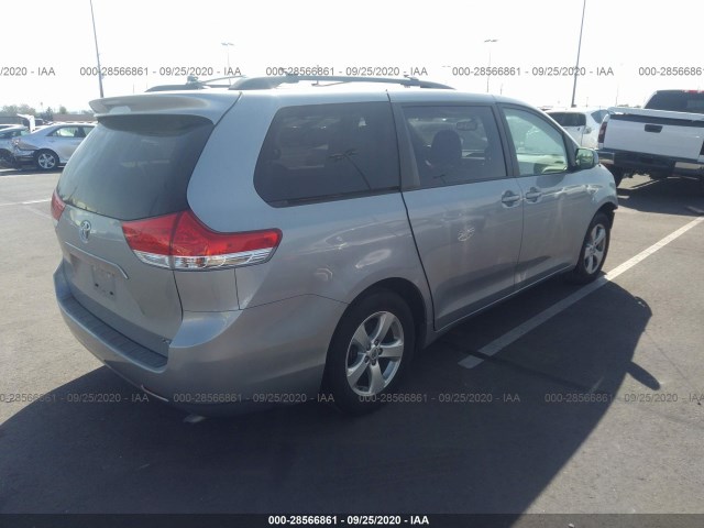 Photo 3 VIN: 5TDKK3DC6ES464343 - TOYOTA SIENNA 