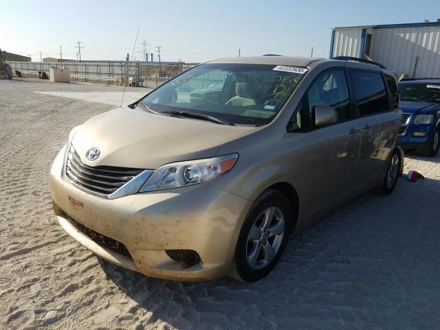 Photo 1 VIN: 5TDKK3DC6ES472426 - TOYOTA SIENNA LE 