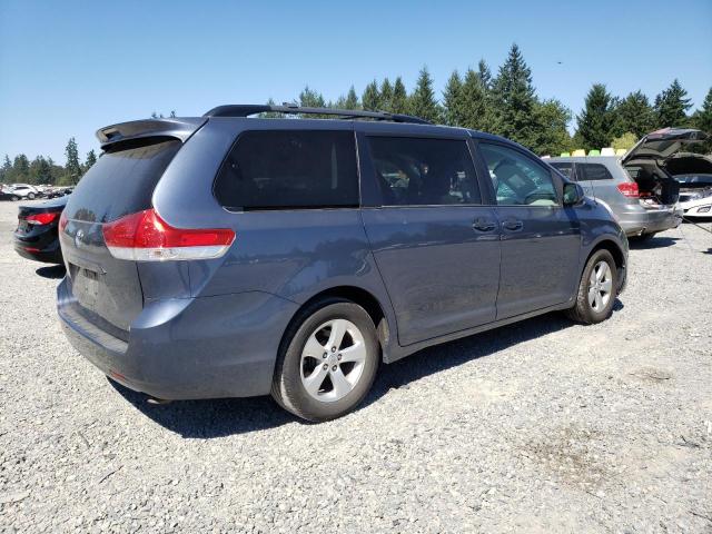 Photo 2 VIN: 5TDKK3DC6ES492269 - TOYOTA SIENNA LE 