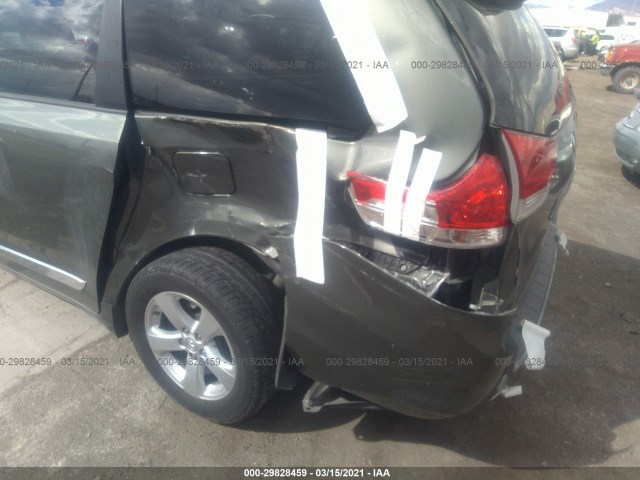 Photo 5 VIN: 5TDKK3DC6ES493129 - TOYOTA SIENNA 