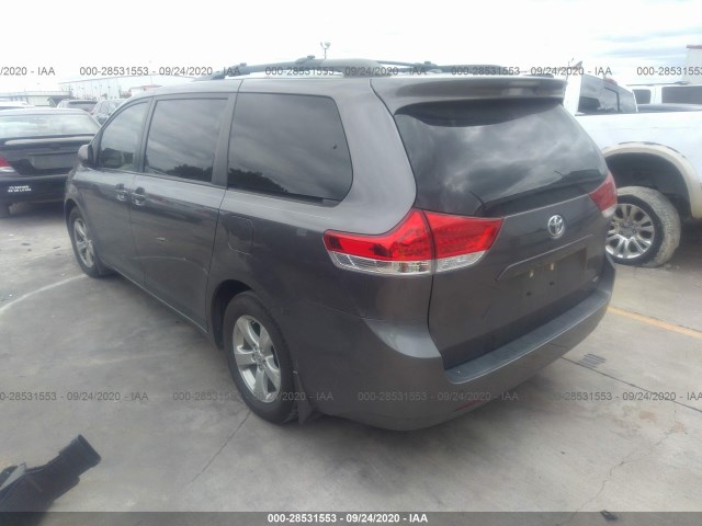 Photo 2 VIN: 5TDKK3DC6ES504579 - TOYOTA SIENNA 