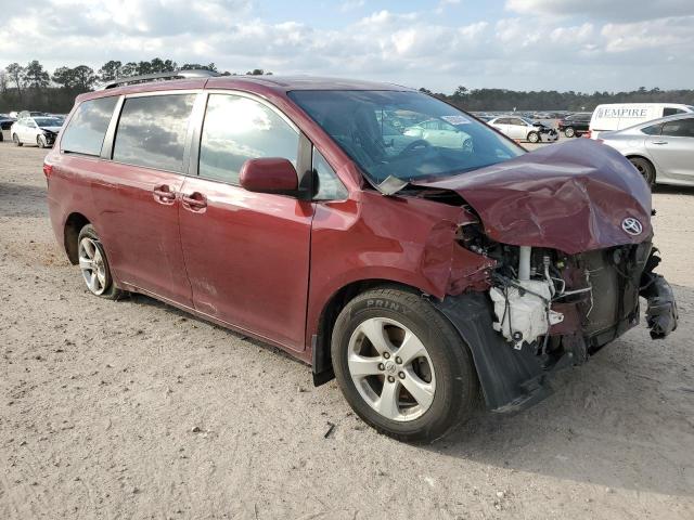 Photo 3 VIN: 5TDKK3DC6FS538863 - TOYOTA SIENNA LE 