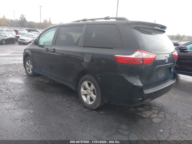 Photo 2 VIN: 5TDKK3DC6FS550611 - TOYOTA SIENNA 