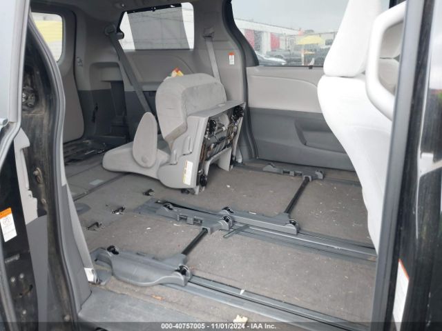 Photo 7 VIN: 5TDKK3DC6FS550611 - TOYOTA SIENNA 