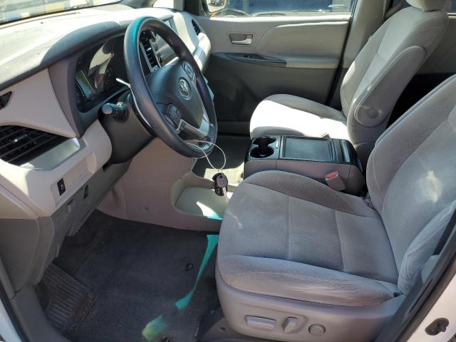 Photo 6 VIN: 5TDKK3DC6FS552049 - TOYOTA SIENNA LE 