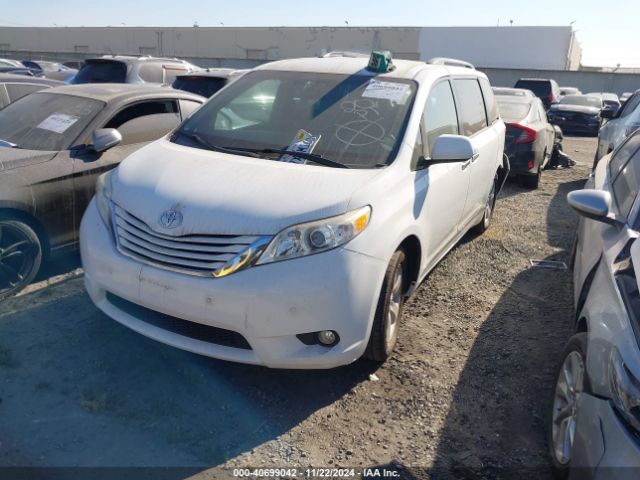 Photo 1 VIN: 5TDKK3DC6FS611875 - TOYOTA SIENNA 