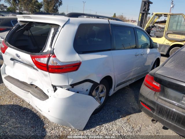 Photo 3 VIN: 5TDKK3DC6FS611875 - TOYOTA SIENNA 