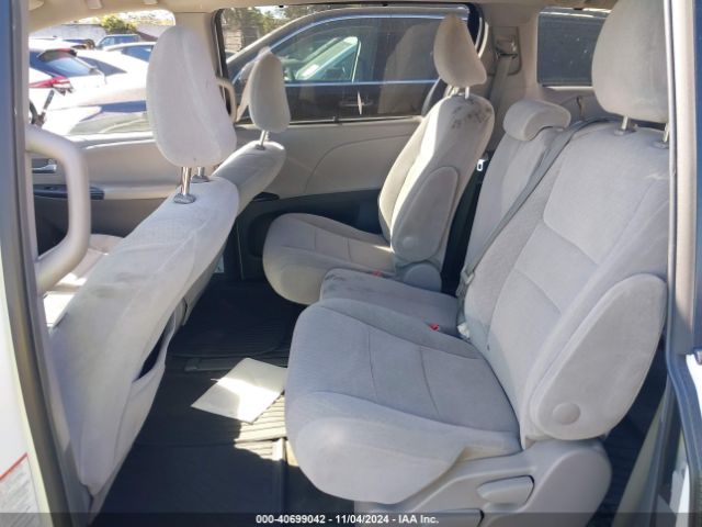 Photo 7 VIN: 5TDKK3DC6FS611875 - TOYOTA SIENNA 