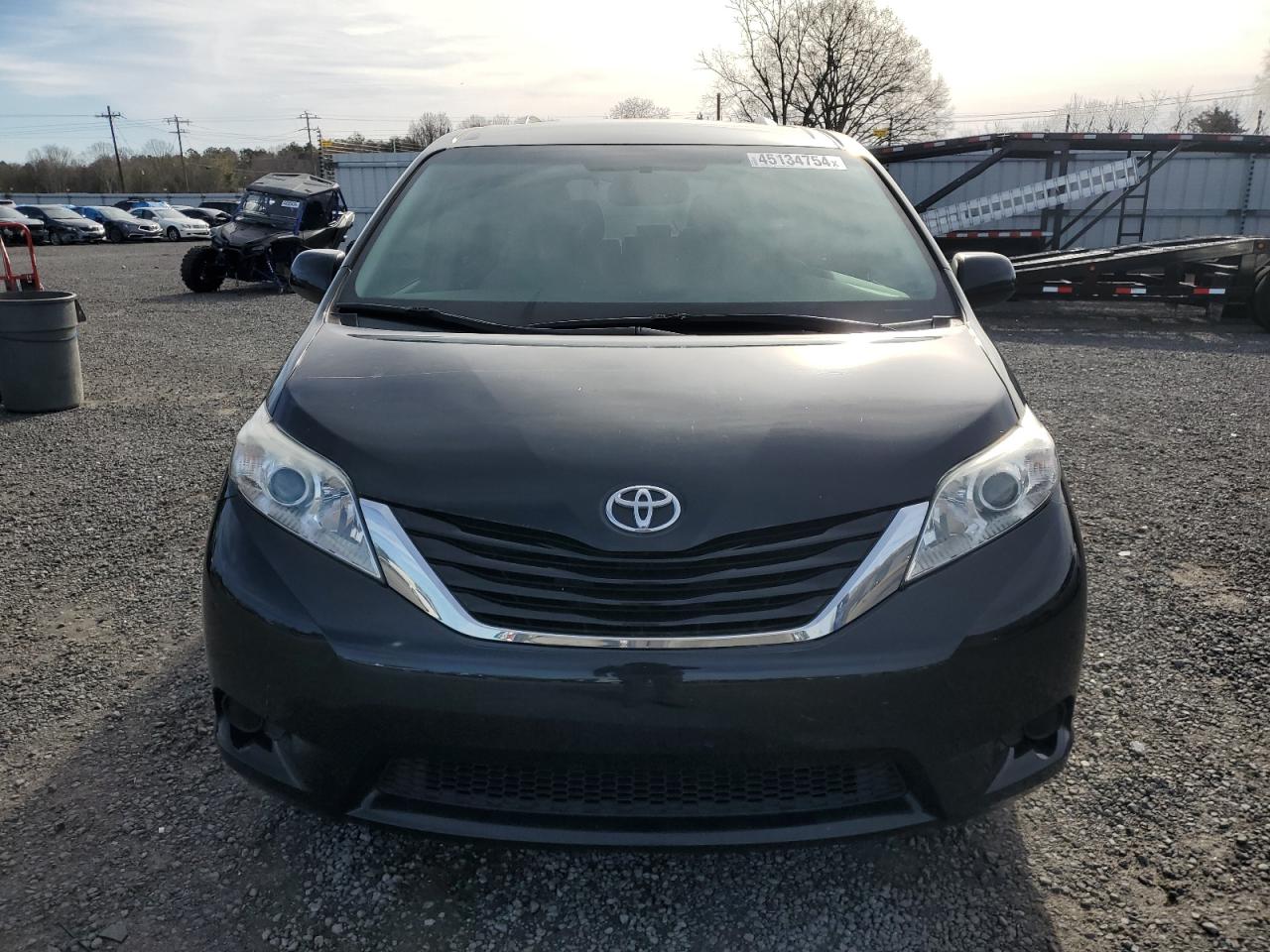 Photo 4 VIN: 5TDKK3DC6FS624495 - TOYOTA SIENNA 