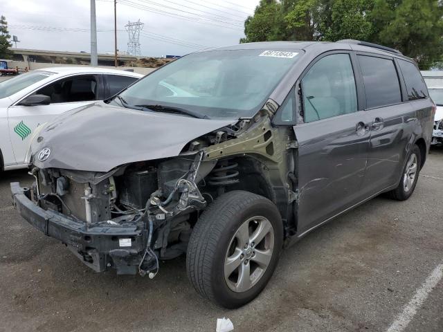 Photo 0 VIN: 5TDKK3DC6FS651700 - TOYOTA SIENNA LE 