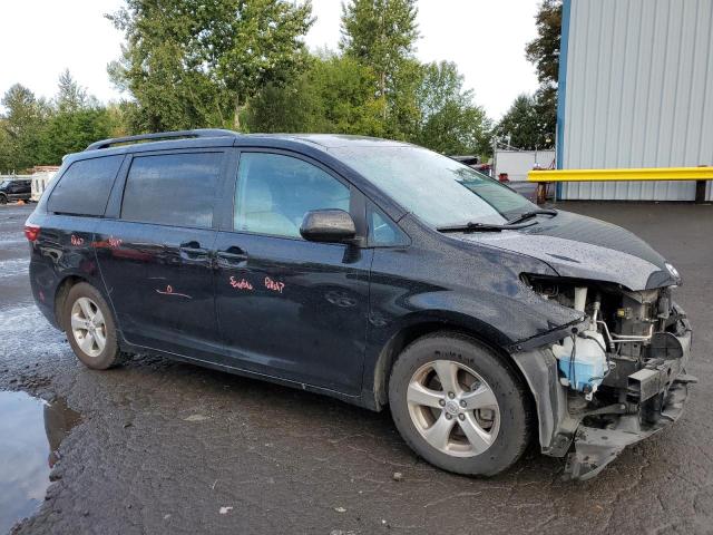 Photo 3 VIN: 5TDKK3DC6FS688441 - TOYOTA SIENNA LE 