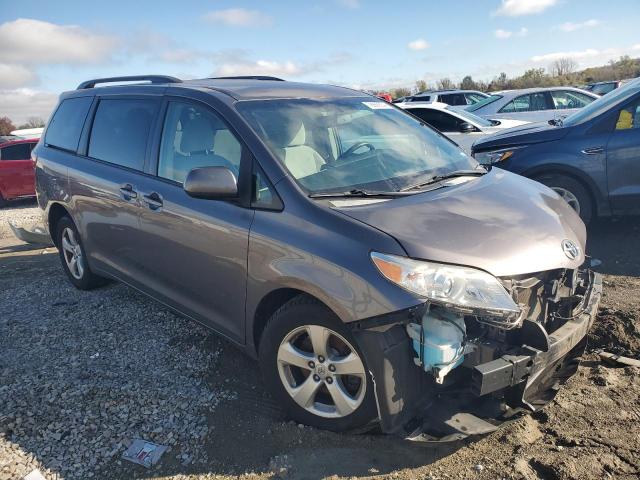 Photo 3 VIN: 5TDKK3DC6GS709077 - TOYOTA SIENNA LE 