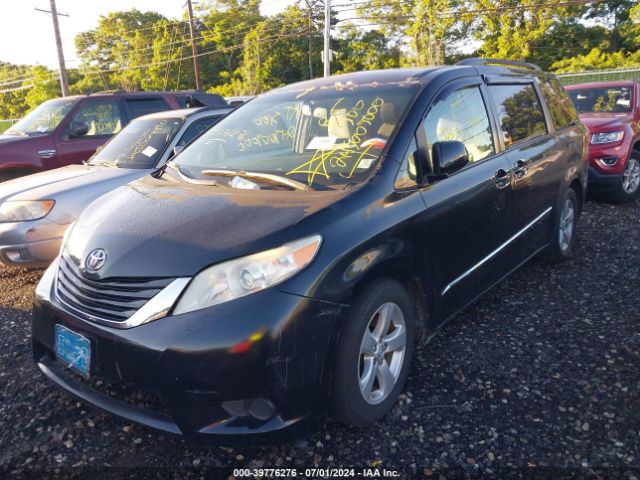 Photo 1 VIN: 5TDKK3DC6GS711735 - TOYOTA SIENNA 