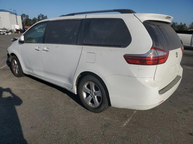 Photo 1 VIN: 5TDKK3DC6GS716319 - TOYOTA SIENNA LE 