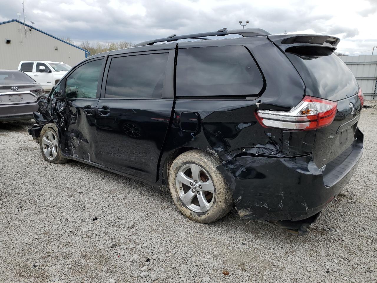 Photo 1 VIN: 5TDKK3DC6GS720399 - TOYOTA SIENNA 