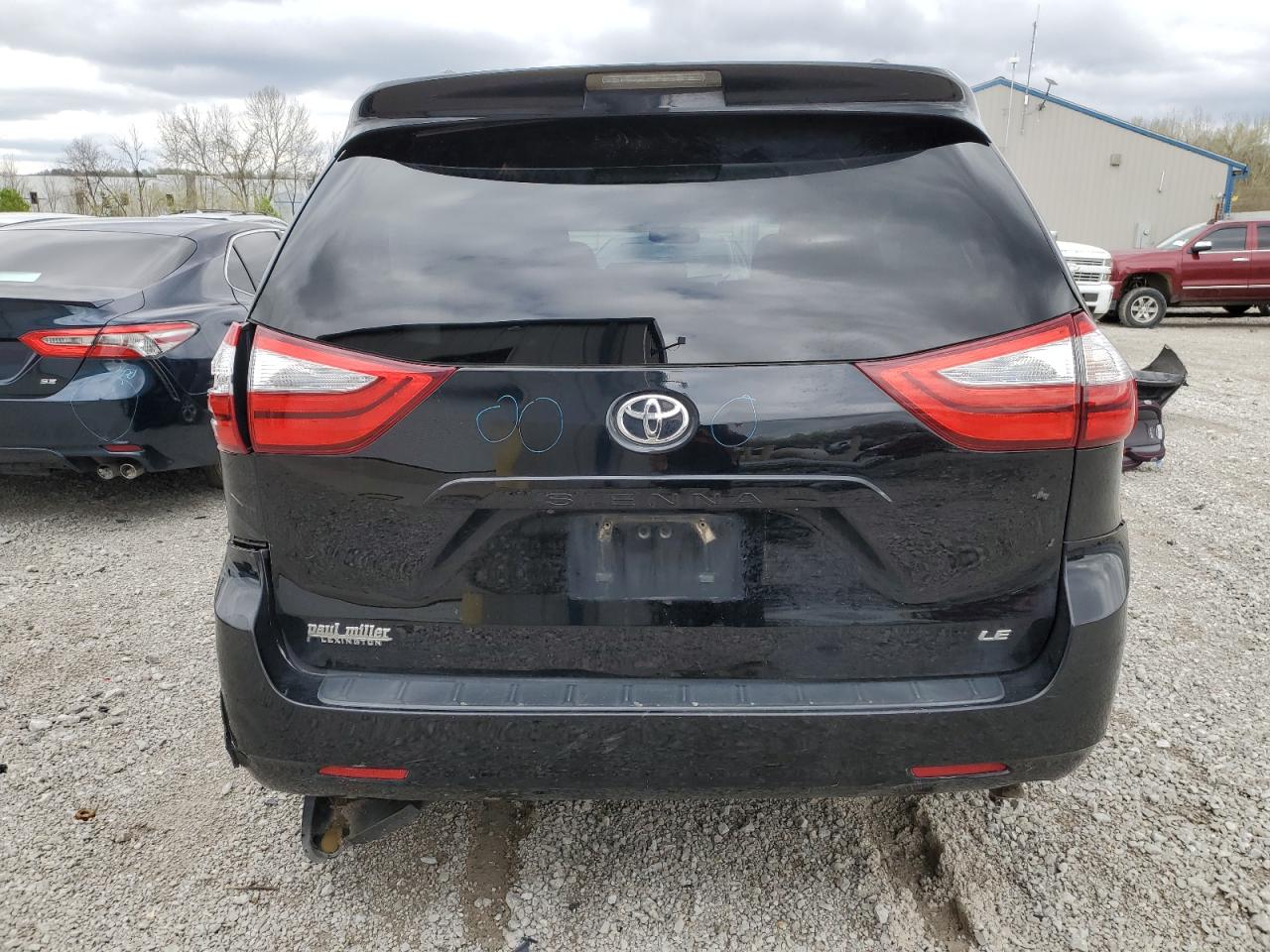 Photo 5 VIN: 5TDKK3DC6GS720399 - TOYOTA SIENNA 