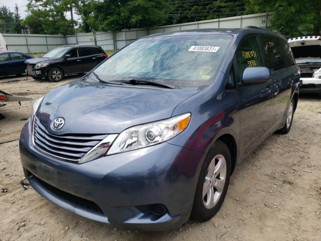 Photo 1 VIN: 5TDKK3DC6GS721648 - TOYOTA SIENNA LE 