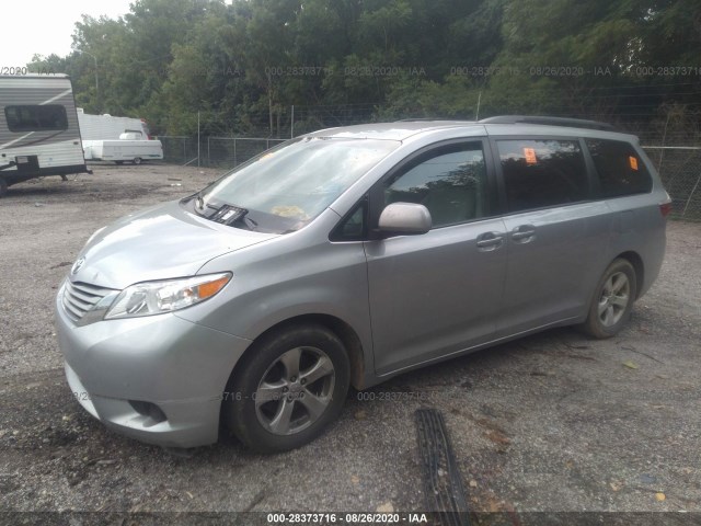 Photo 1 VIN: 5TDKK3DC6GS734352 - TOYOTA SIENNA 