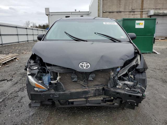 Photo 4 VIN: 5TDKK3DC6GS753175 - TOYOTA SIENNA LE 