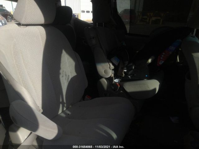 Photo 4 VIN: 5TDKK3DC7BS003020 - TOYOTA SIENNA 