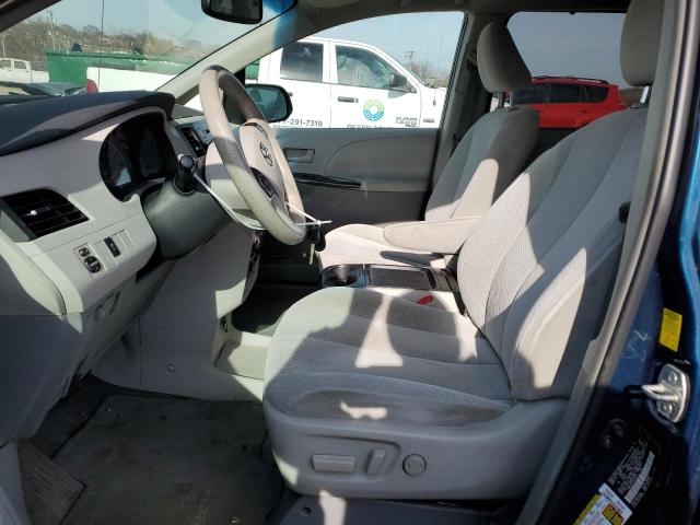 Photo 6 VIN: 5TDKK3DC7BS007374 - TOYOTA SIENNA LE 