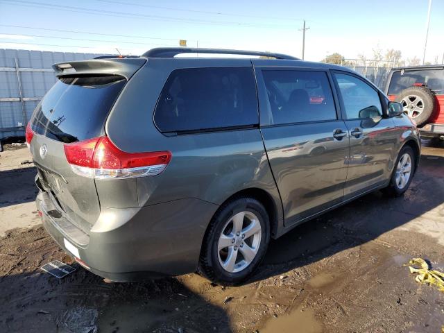 Photo 2 VIN: 5TDKK3DC7BS008850 - TOYOTA SIENNA LE 