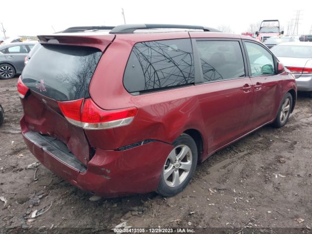 Photo 3 VIN: 5TDKK3DC7BS013322 - TOYOTA SIENNA 