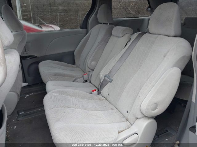 Photo 7 VIN: 5TDKK3DC7BS013322 - TOYOTA SIENNA 