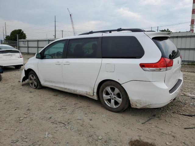 Photo 1 VIN: 5TDKK3DC7BS015135 - TOYOTA SIENNA LE 