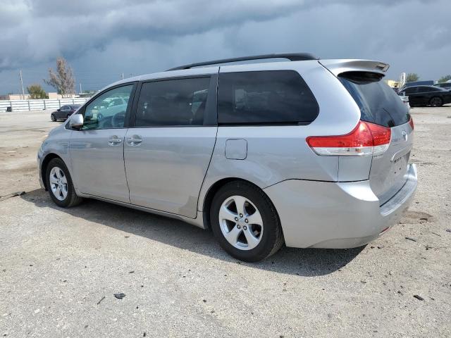 Photo 1 VIN: 5TDKK3DC7BS023557 - TOYOTA SIENNA LE 