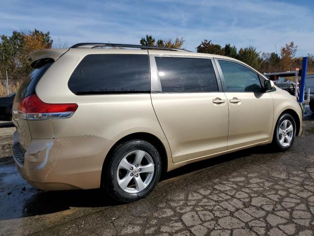 Photo 2 VIN: 5TDKK3DC7BS028788 - TOYOTA SIENNA LE 