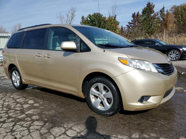 Photo 3 VIN: 5TDKK3DC7BS028788 - TOYOTA SIENNA LE 