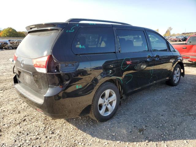 Photo 2 VIN: 5TDKK3DC7BS040858 - TOYOTA SIENNA LE 