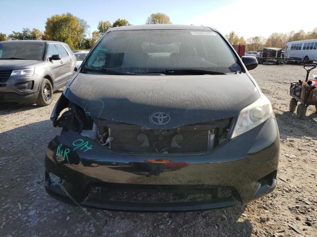 Photo 4 VIN: 5TDKK3DC7BS040858 - TOYOTA SIENNA LE 