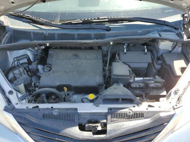 Photo 11 VIN: 5TDKK3DC7BS057823 - TOYOTA SIENNA LE 