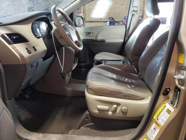 Photo 6 VIN: 5TDKK3DC7BS058387 - TOYOTA SIENNA LE 