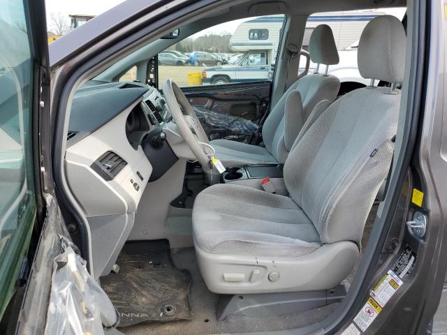 Photo 6 VIN: 5TDKK3DC7BS064769 - TOYOTA SIENNA LE 