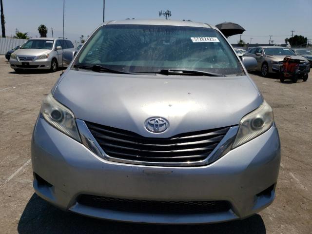 Photo 4 VIN: 5TDKK3DC7BS099926 - TOYOTA SIENNA LE 