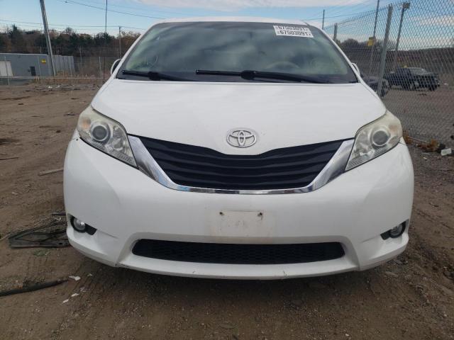 Photo 8 VIN: 5TDKK3DC7BS100122 - TOYOTA SIENNA LE 