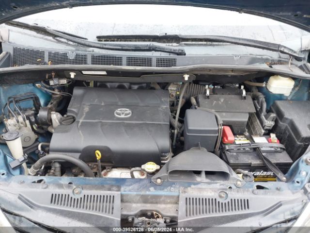 Photo 9 VIN: 5TDKK3DC7BS107099 - TOYOTA SIENNA 