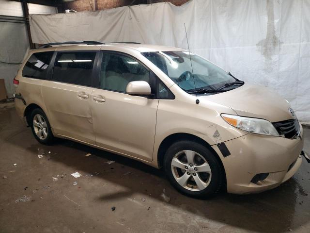 Photo 3 VIN: 5TDKK3DC7BS130575 - TOYOTA SIENNA LE 